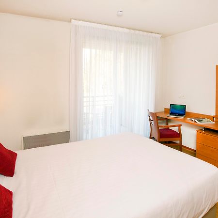 เซฌูร์ แอนด์ อัฟแฟร์ เฌเนฟ แซ็งเฌอนี Aparthotel ภายนอก รูปภาพ
